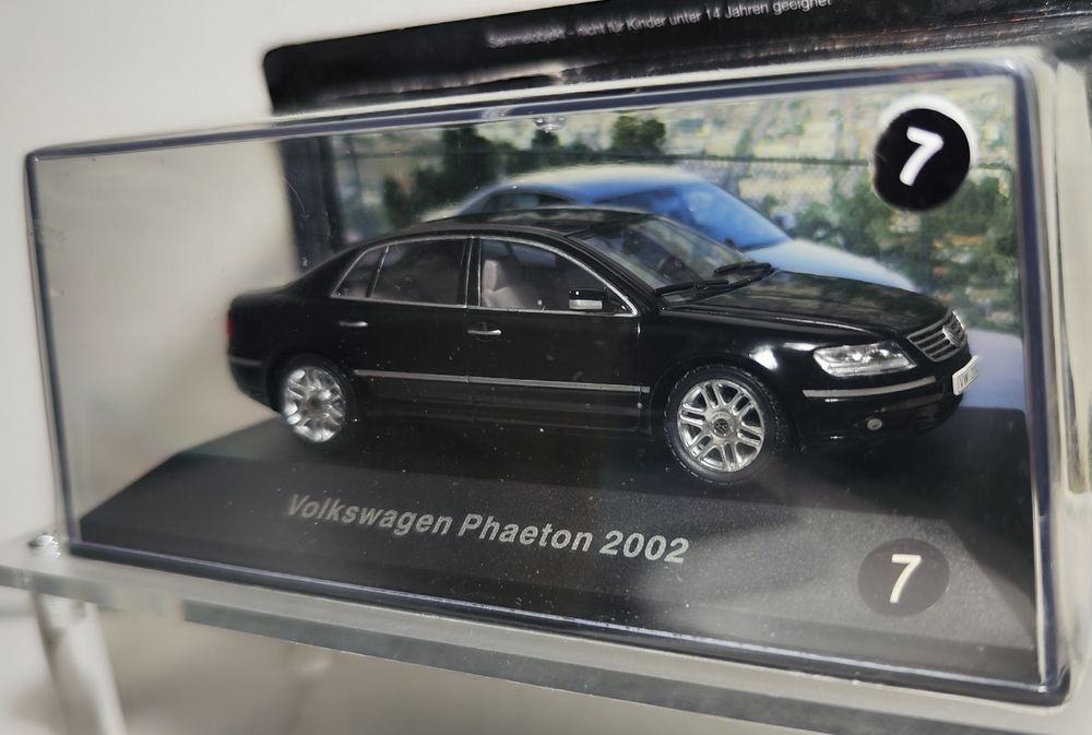 Model auta VW Volkswagen Phateon 1:43 Altaya Ixo Minichams