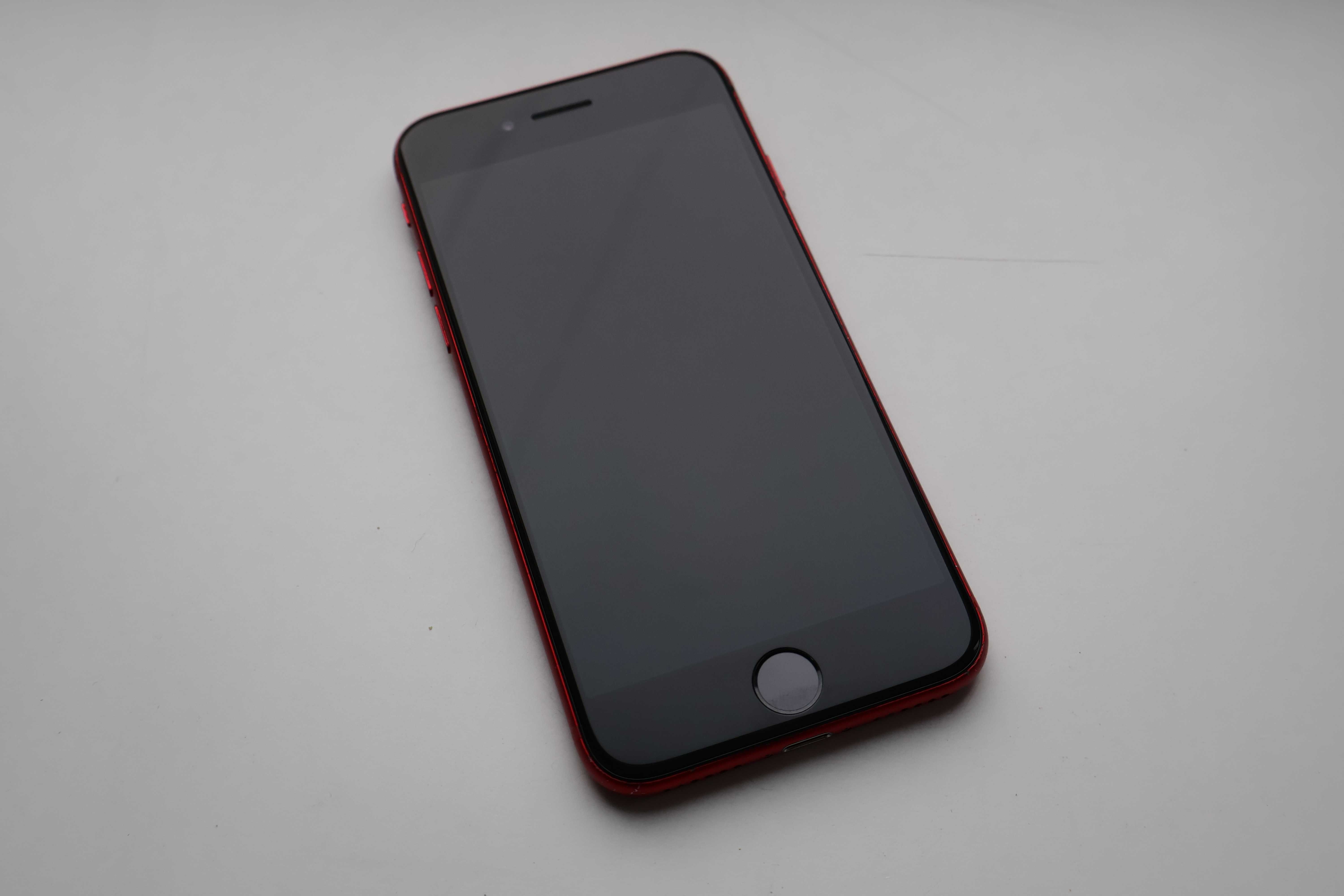 Apple Iphone SE 3 64Gb (2022) Red Neverlock Оригінал!