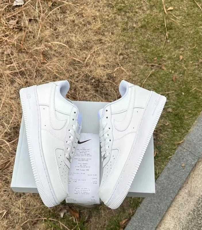 Nowe oryginalne buty Nike Air Force 1 Low '07 Białe R.45