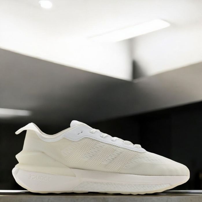 Кроссовки мужские Adidas AVRYN(Оригинал)47-29,5см