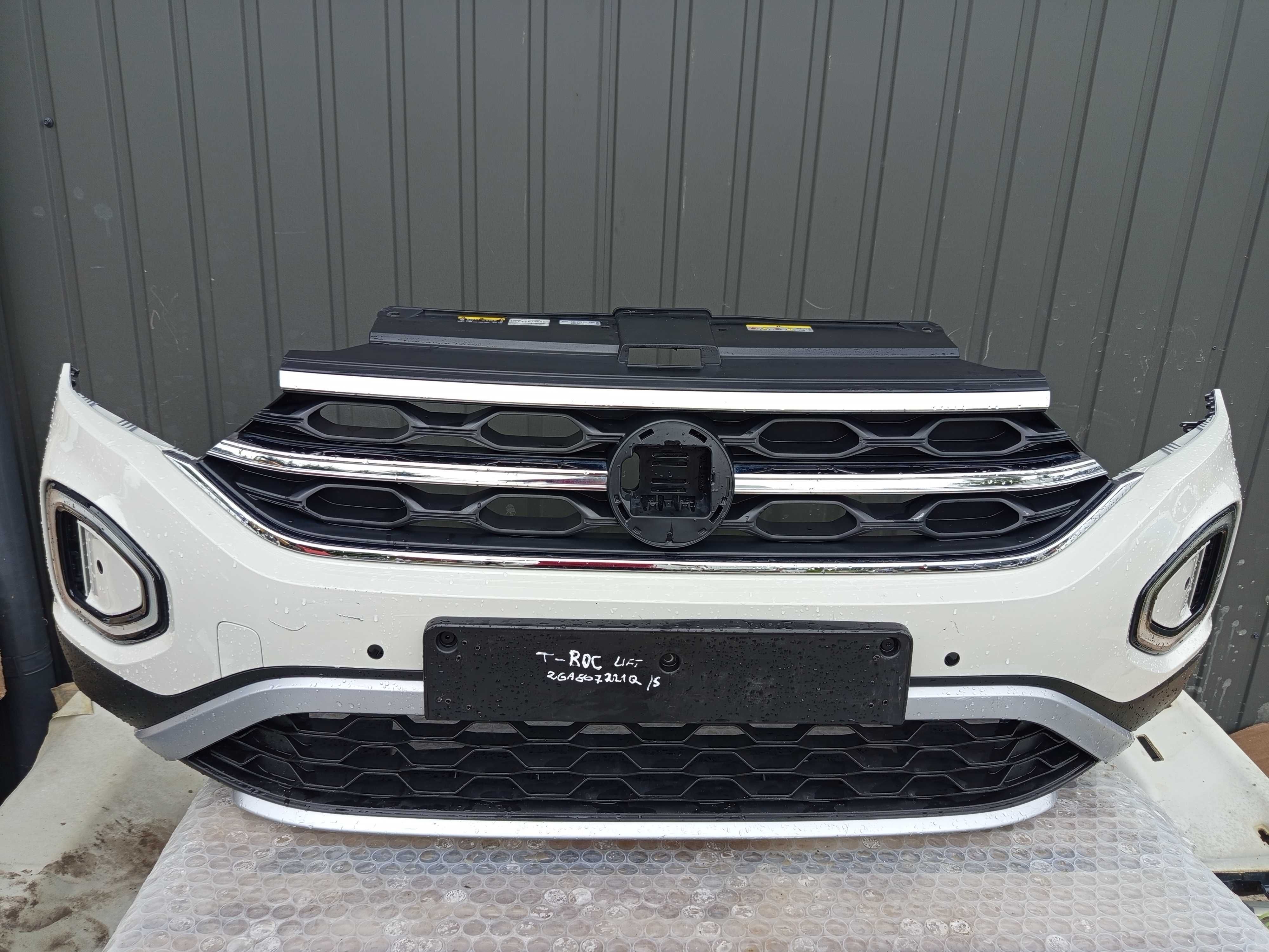 Zderzak Przod przedni VW Volkswagen T-ROC 2GA.807.221Q / S