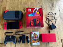 Nintendo Switch OLED z kontrolerem, etui i grą