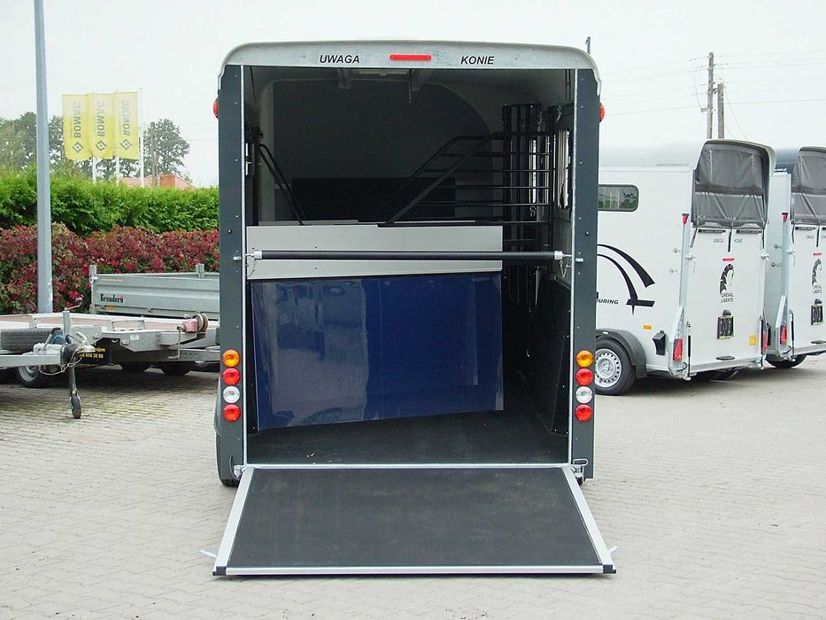 Przyczepa do koni, Trzykonna Aluminiowa