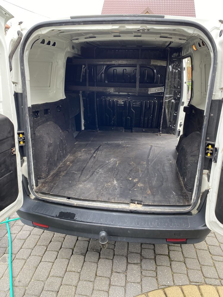 Opel Combo 1.6 105 km