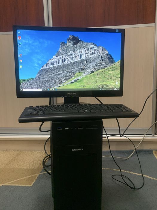 Продам компютер GameMax + Philips 22