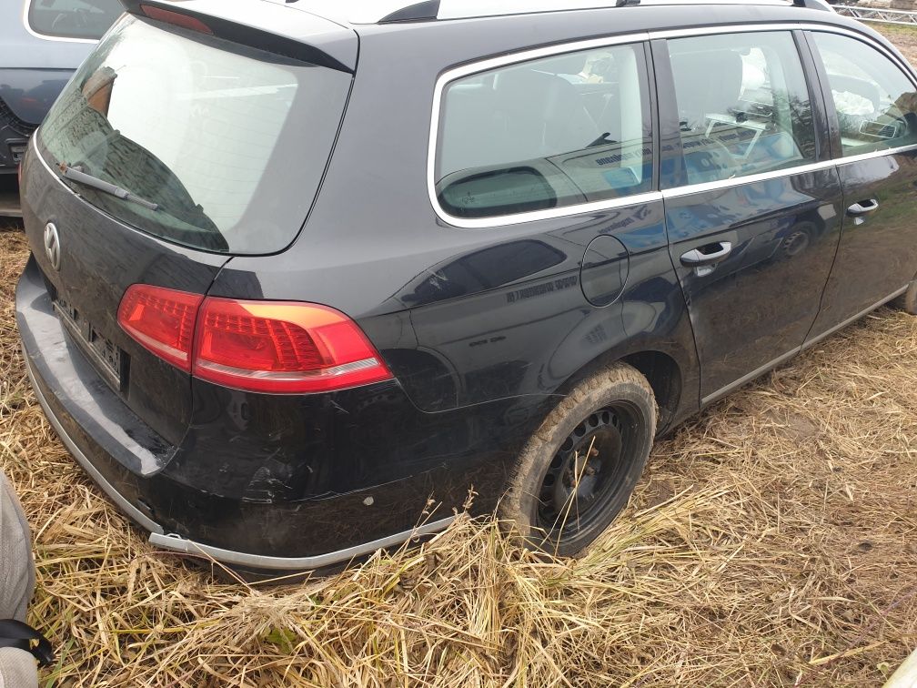 Passat b7 czesci 2.0 170 km Cfg b ngd skrzynia drzwi lc9x klapa czytaj