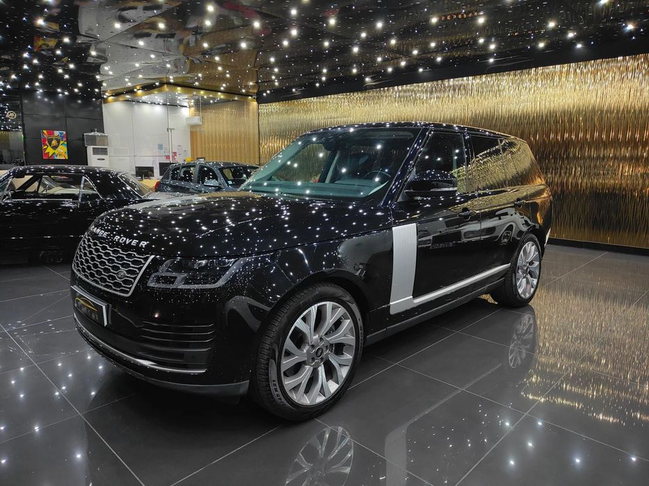 Land Rover Range Rover P400e Plug-in Hybrid Vogue