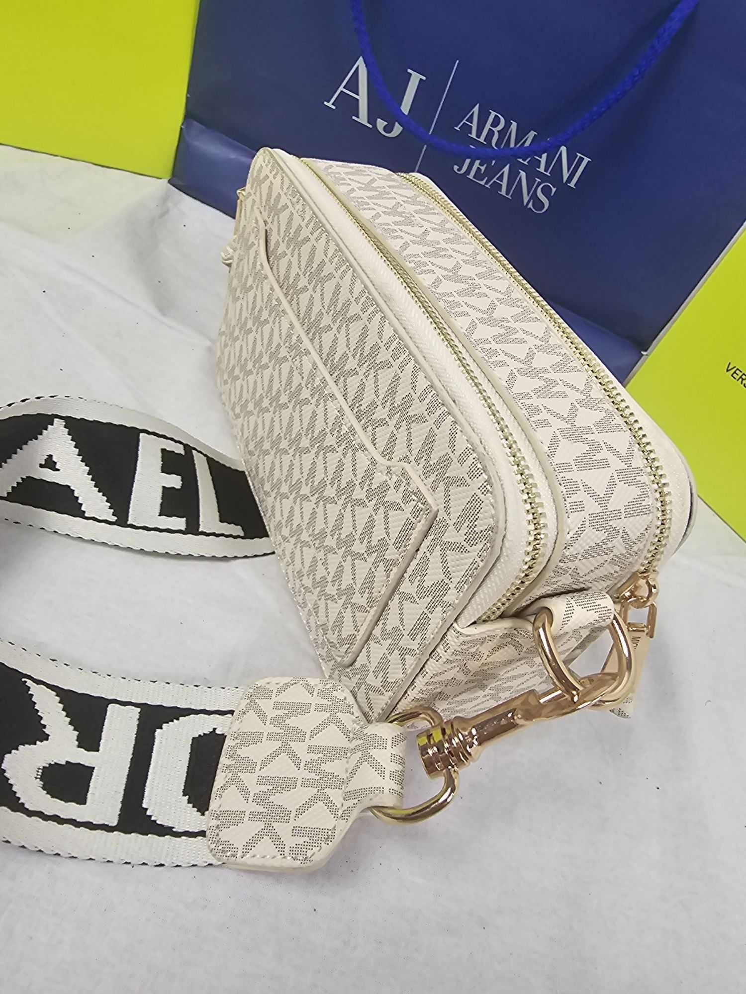Torba kuferek michael kors torebka biała hit