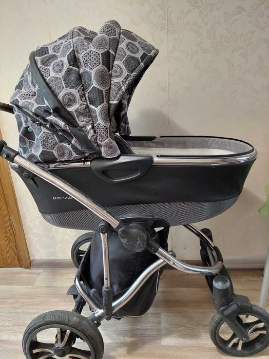 Продам детскую  коляску