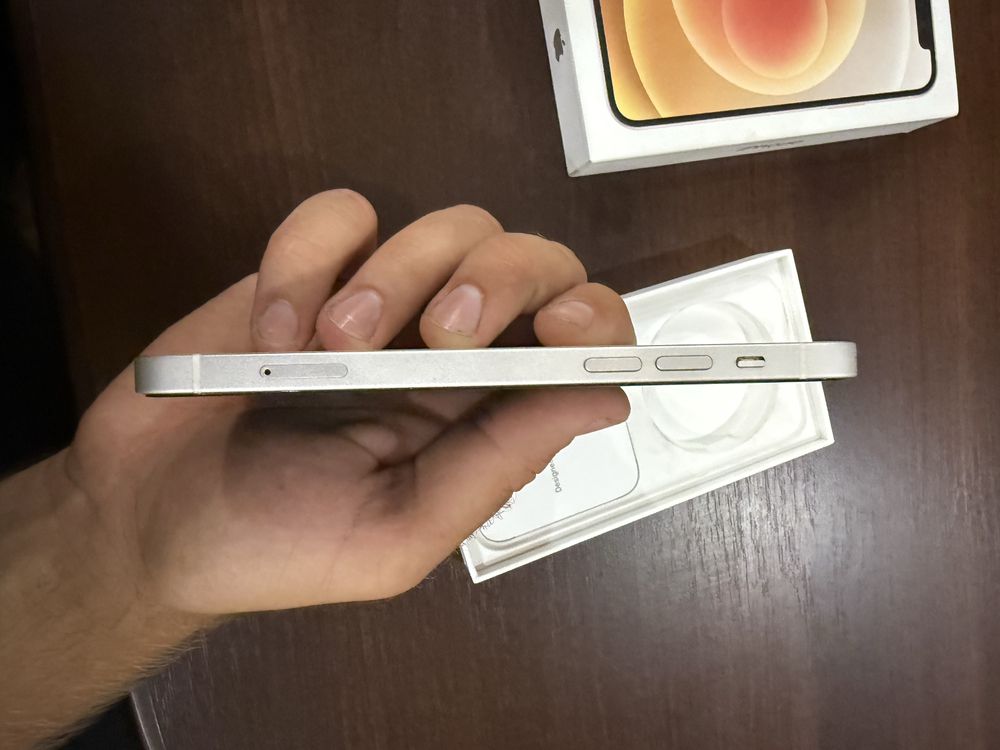 Продам apple 12