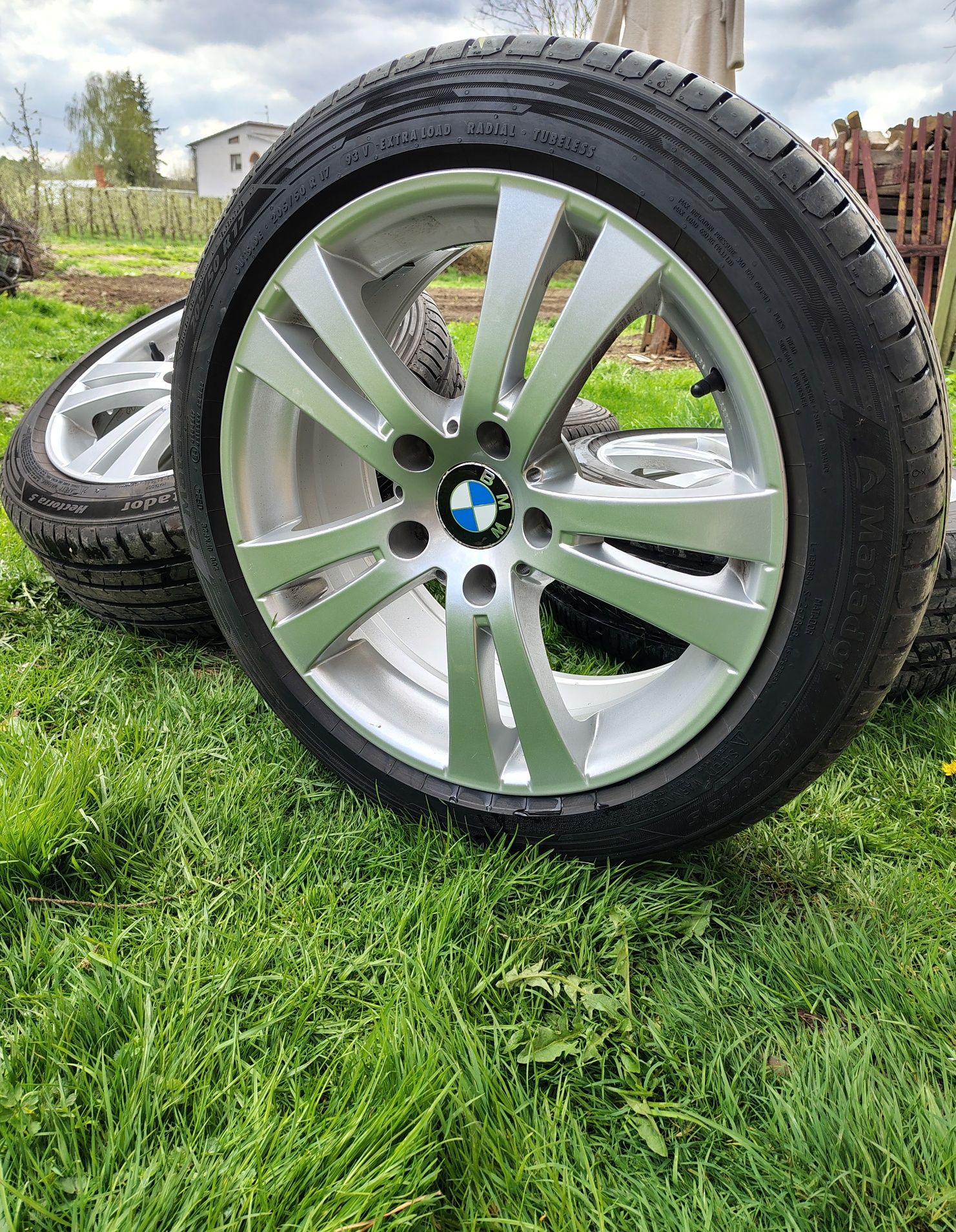 Komplet kół letnich BMW seria 1