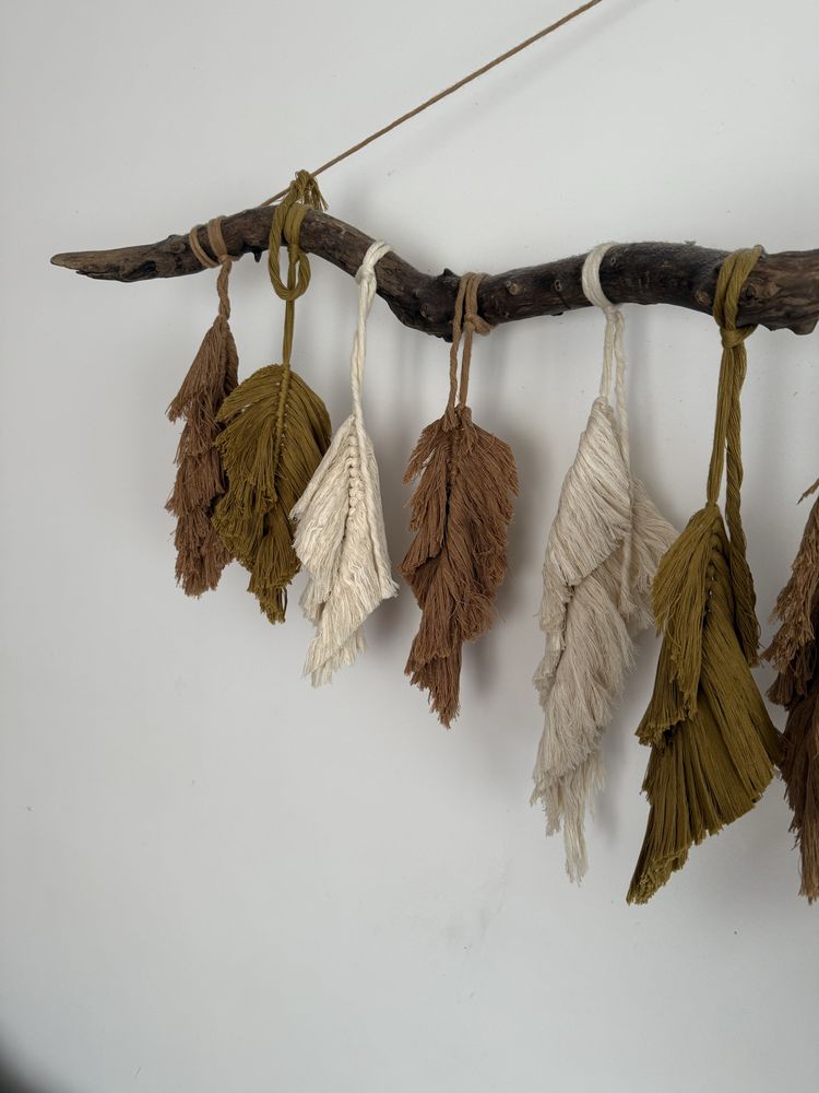 Peça Macramé Madeira e folhas