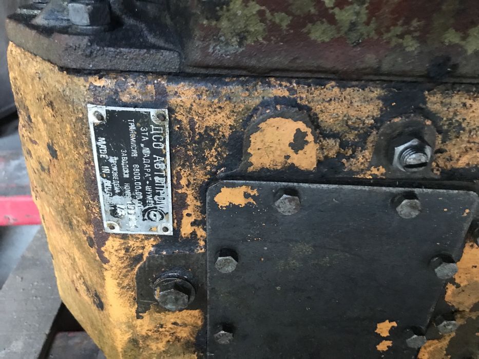 Запчастини від погрузчика