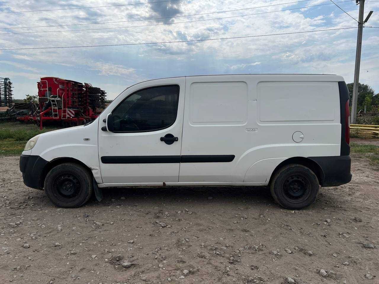 продам FIAT DOBLO Maxi 2008 року