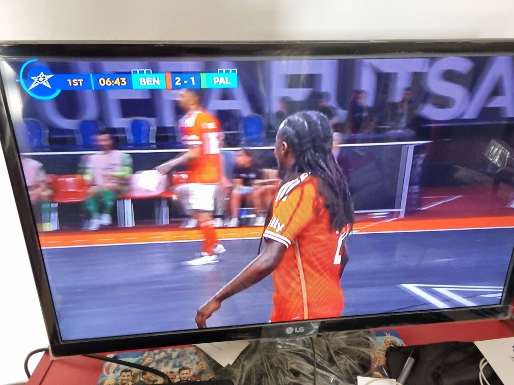 TV LCD LG28MT47DC como nova