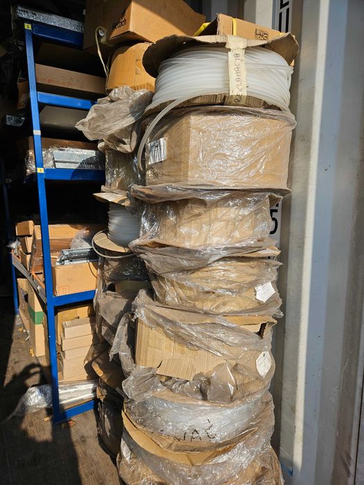 Syndyk sprzeda pakiet materiałów stolarskich (10% wartości)