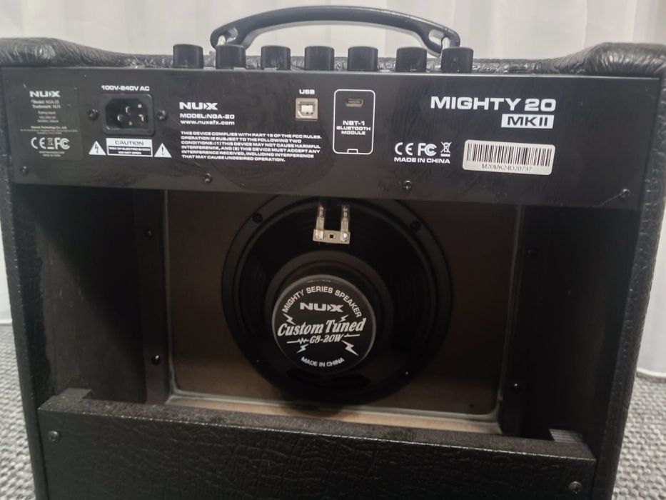 Продам електрогітару+комбіпідсилювач