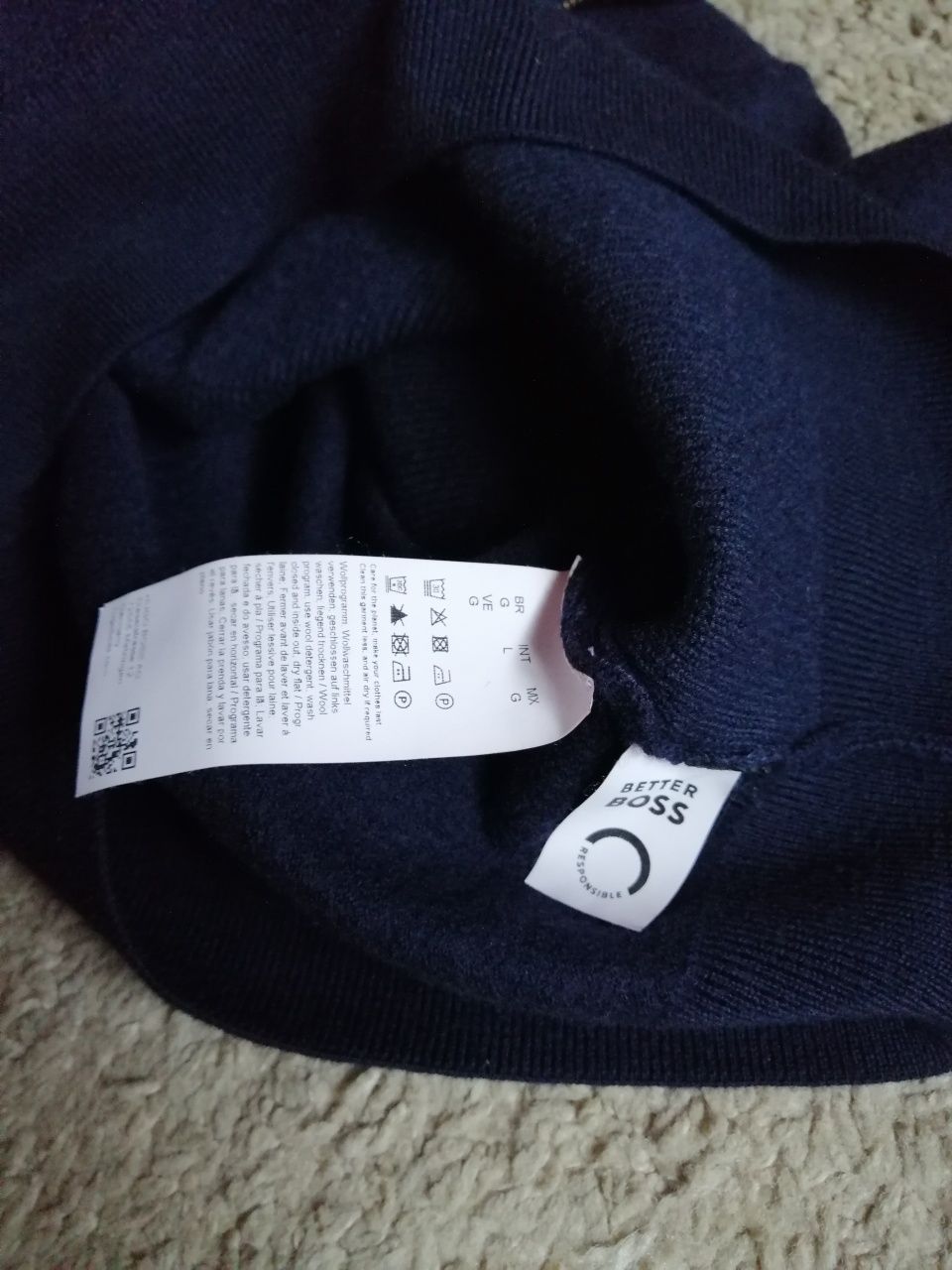 Hugo boss sweter z kołnierzykiem L wełna