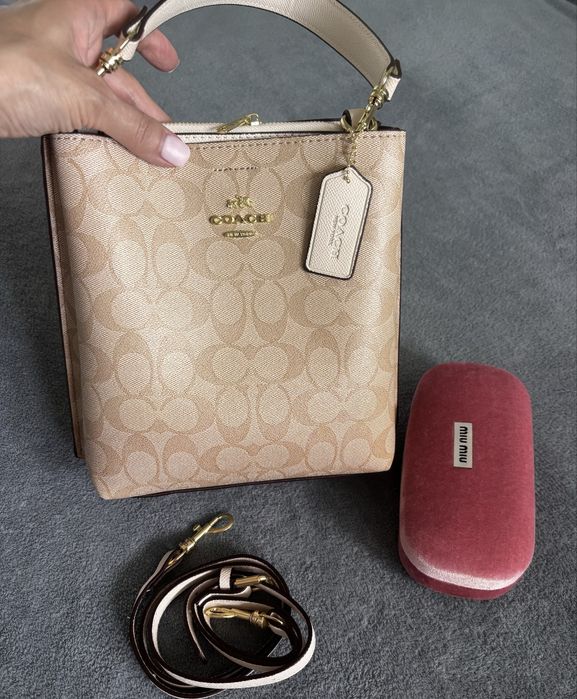 Женская сумка коуч Coach  Town Bucket Bag