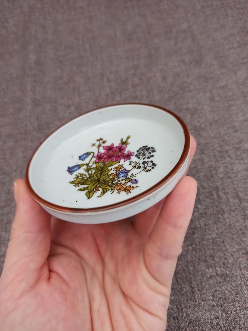 Decor Depose ceramiczna podstawka mini miseczka pojemnik kwiaty polne