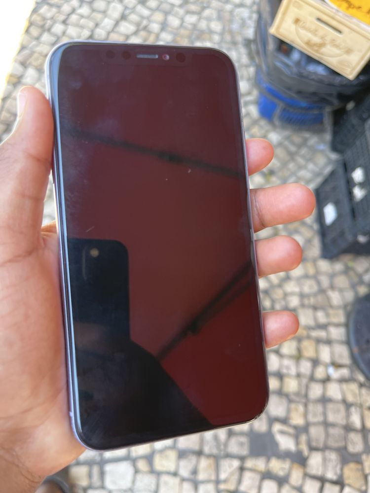 Iphone 11 em bom estado