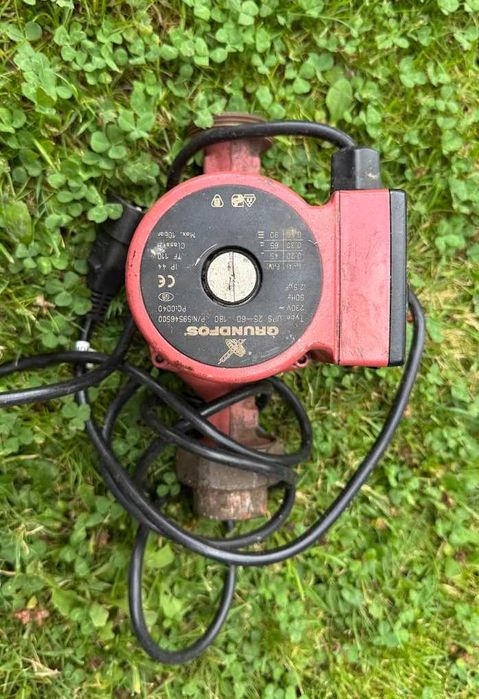 Pompa Grundfos UPS 25-40