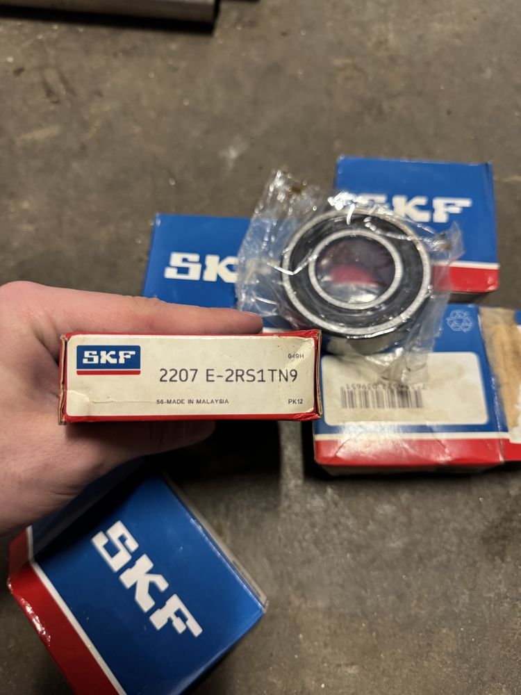 Łożysko kulkowe 2207 E-2RS1TN9 SKF