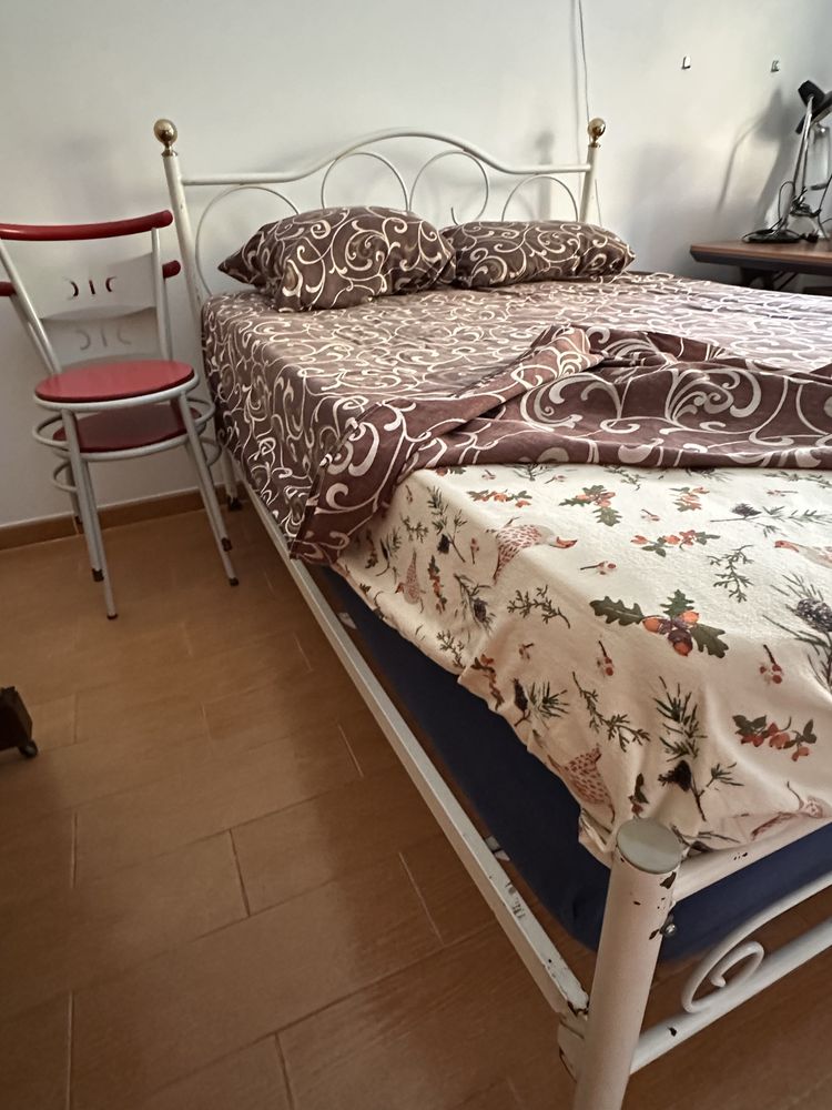 Cama de casal com colchao