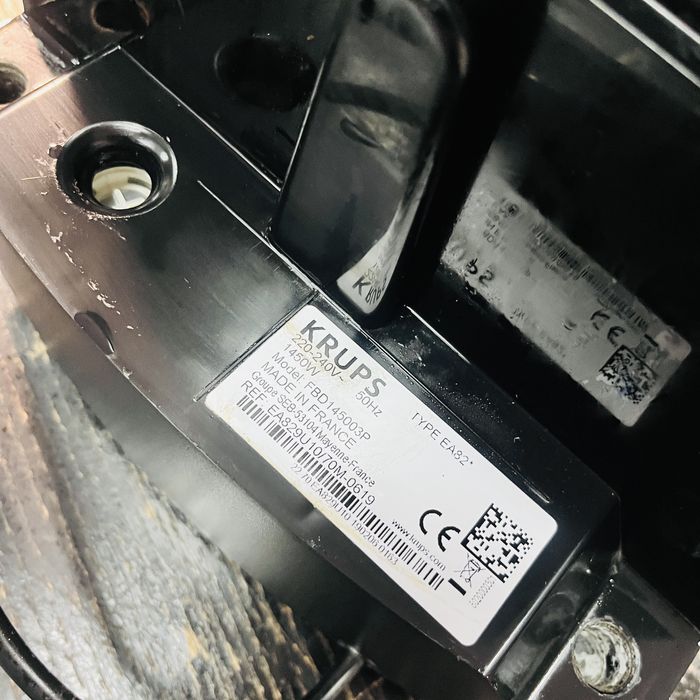 Krups EA829 стан нової кавомашини , з гарантією