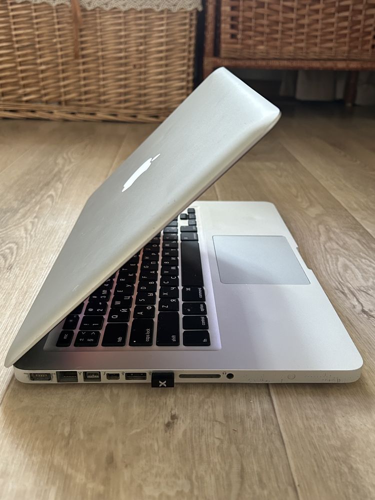 MacBook Pro 13" i7 2011г 8гб DDR3 1600Mhz 512мб видеокарта