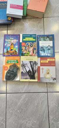 Książki różne lektury podróżnicze