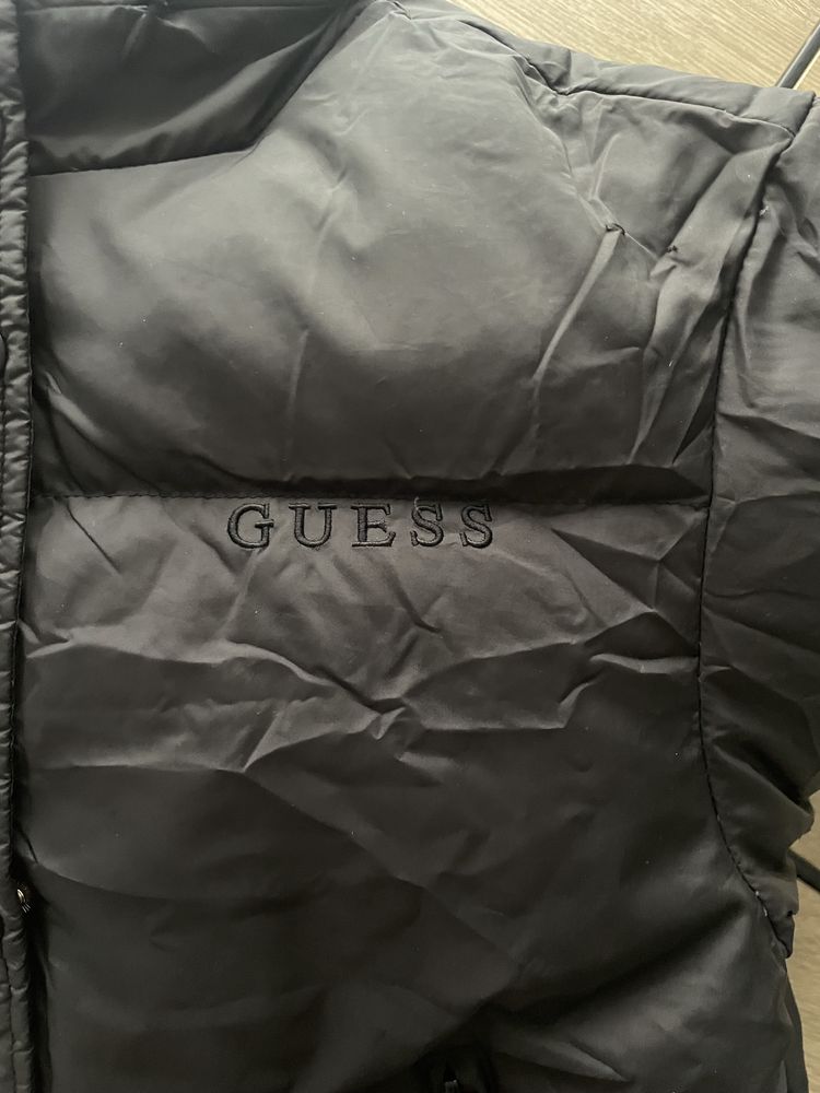Kurtka puchowa Guess r. 7 lat