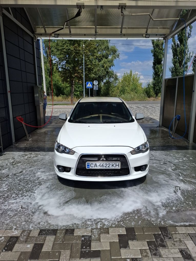 Mitsubishi Lancer X 2013