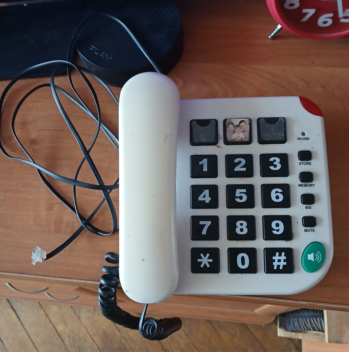 Telefon stacjonarny dla seniora