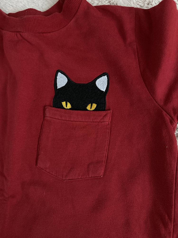 Bluza Sinsay xs czerwona dla bliźniaczek z kotkiem w kieszeni