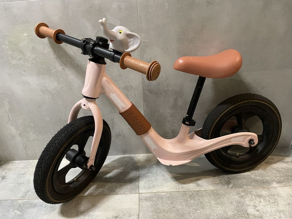 Skiddou Poul pink rowerek biegowy różowy