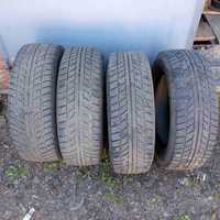 Продам зимові шини  215/65 R1