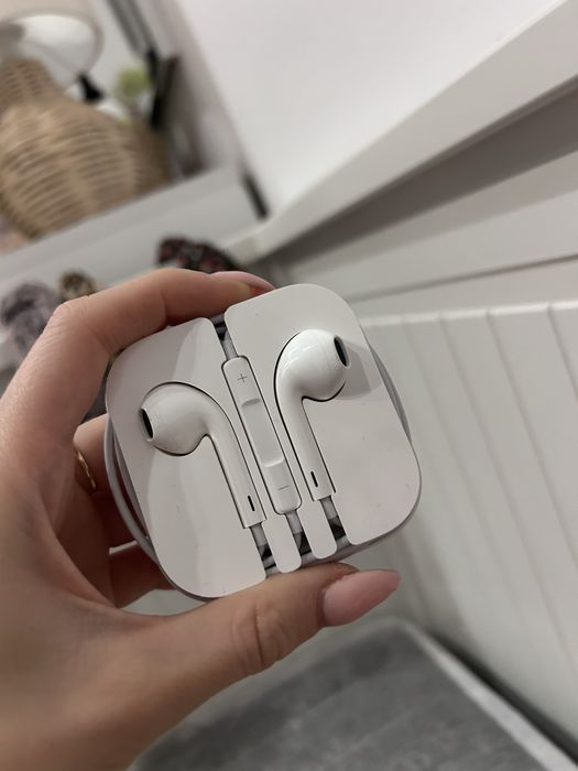 Apple sluchawki biale