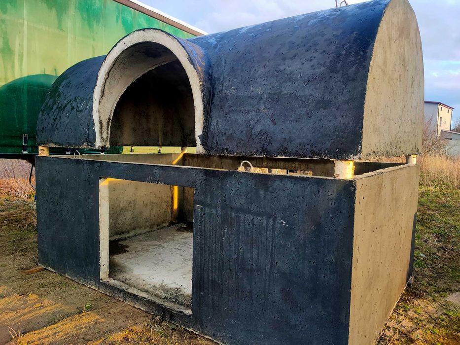 piwnica betonowa ziemianka półokrągła 350cm wejście na długiej ścianie