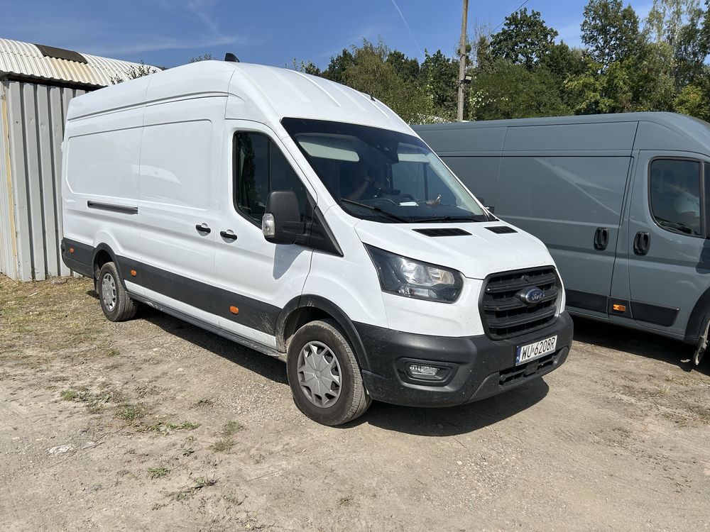 Wynajem busów osobowych i dostawczych