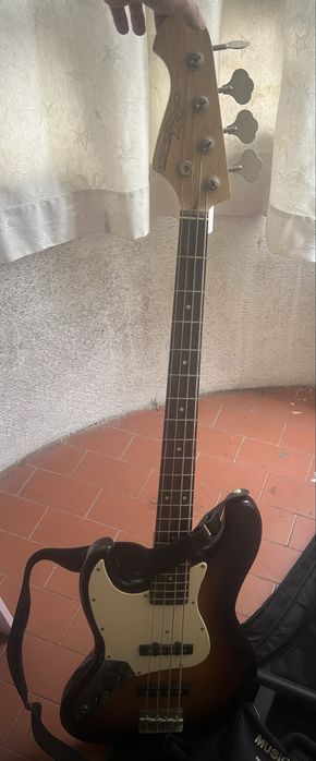 Baixo eletrico basico