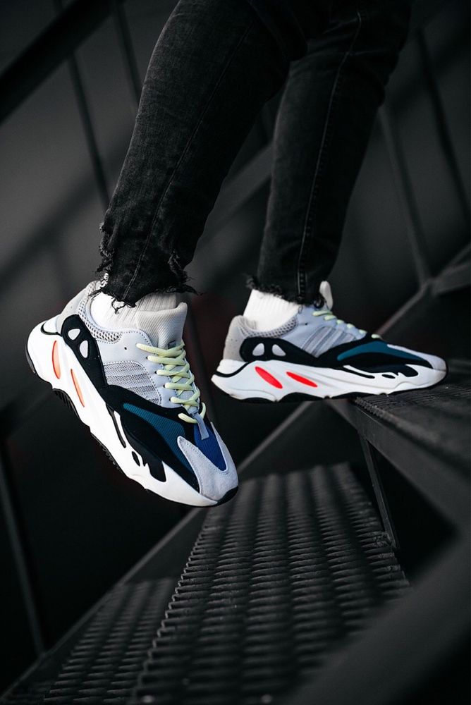 Мужские кроссовки Adidas Yeezy Boost 700 V1 Wave Runner Solid