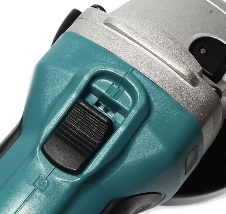 Угловая шлифмашина Makita