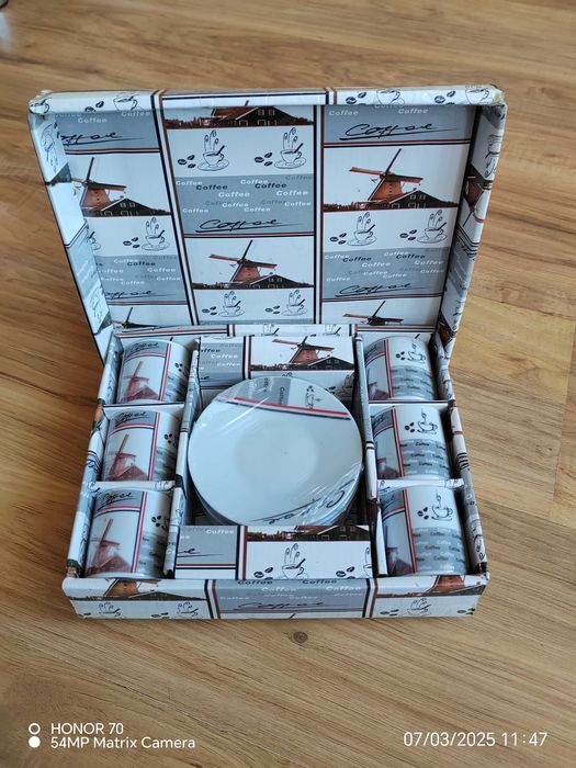 Komplet filiżanek kawowych