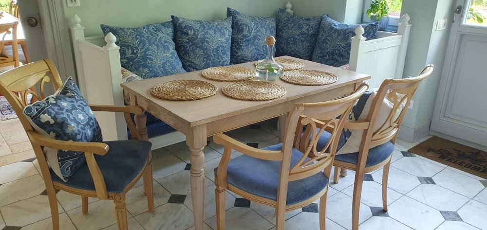 Stół z litego bielonego dębu 140 x 80 cm