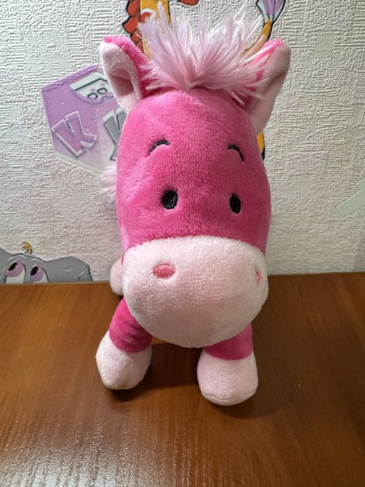 Поні з блискучим нашийником від Tendertoys (Нідерланди)