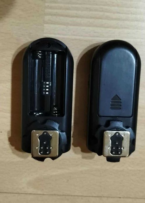 Odbiorniki radiowe Yongnuo RF-603C II do Canon  2 sz+ lampa led MK-140