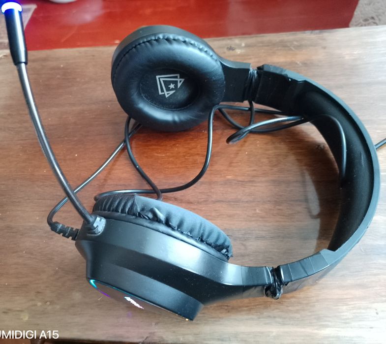 Vertux Trinity наушники