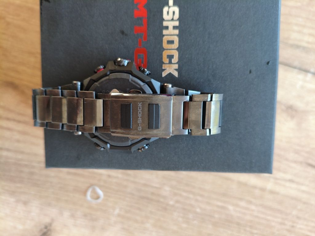 Gshock MTG-B2000BD-1A4ER - zamiana garmin 51mm