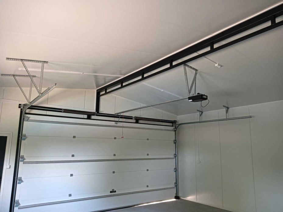 Garaż/Pawilony z płyty warstwowej PIR/ocieplane